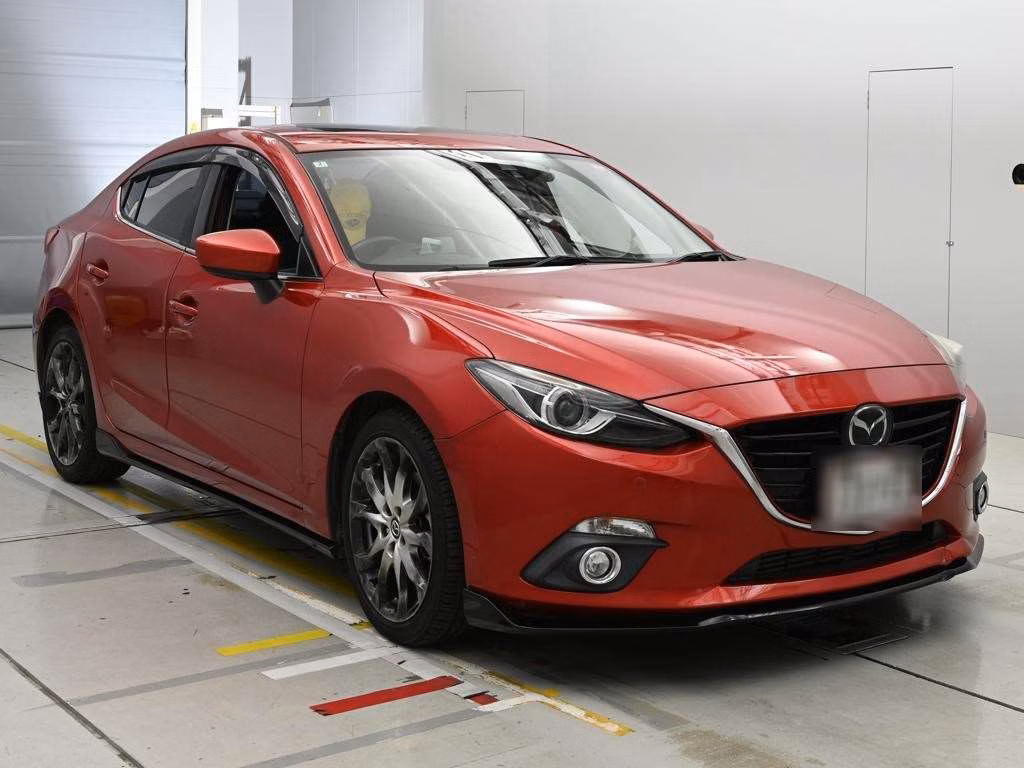 MAZDA AXELA