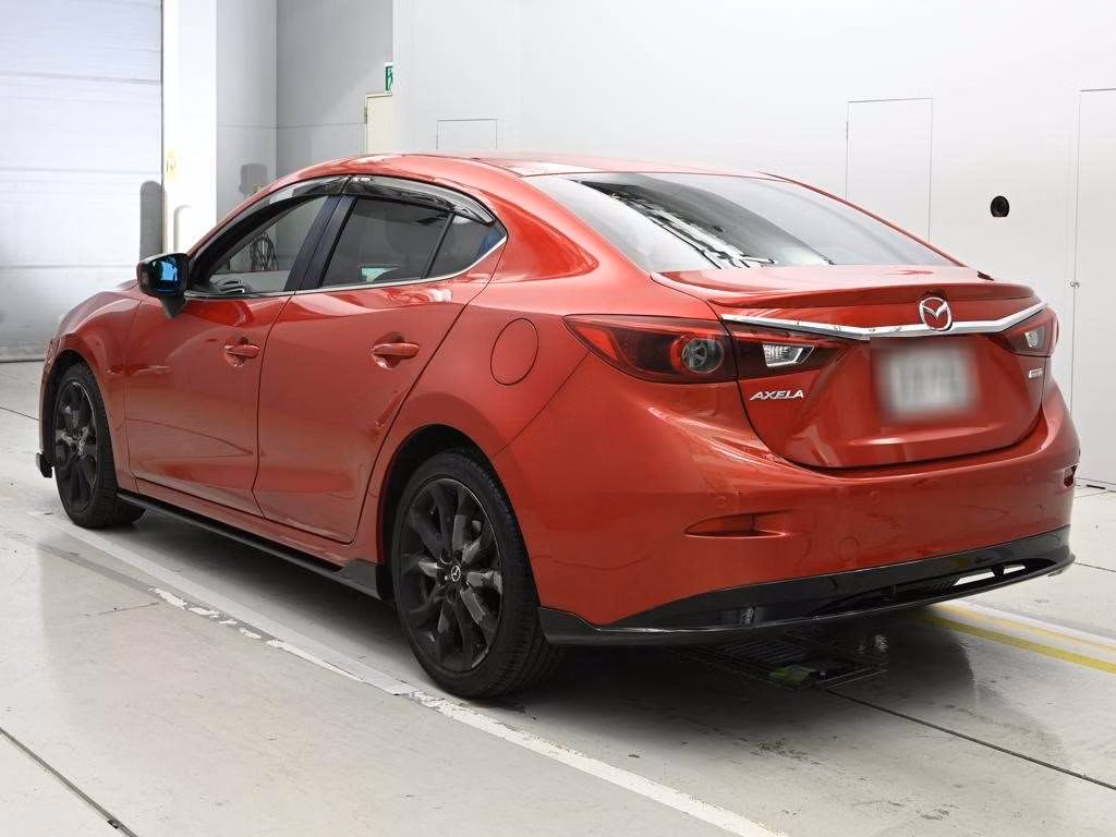 MAZDA AXELA