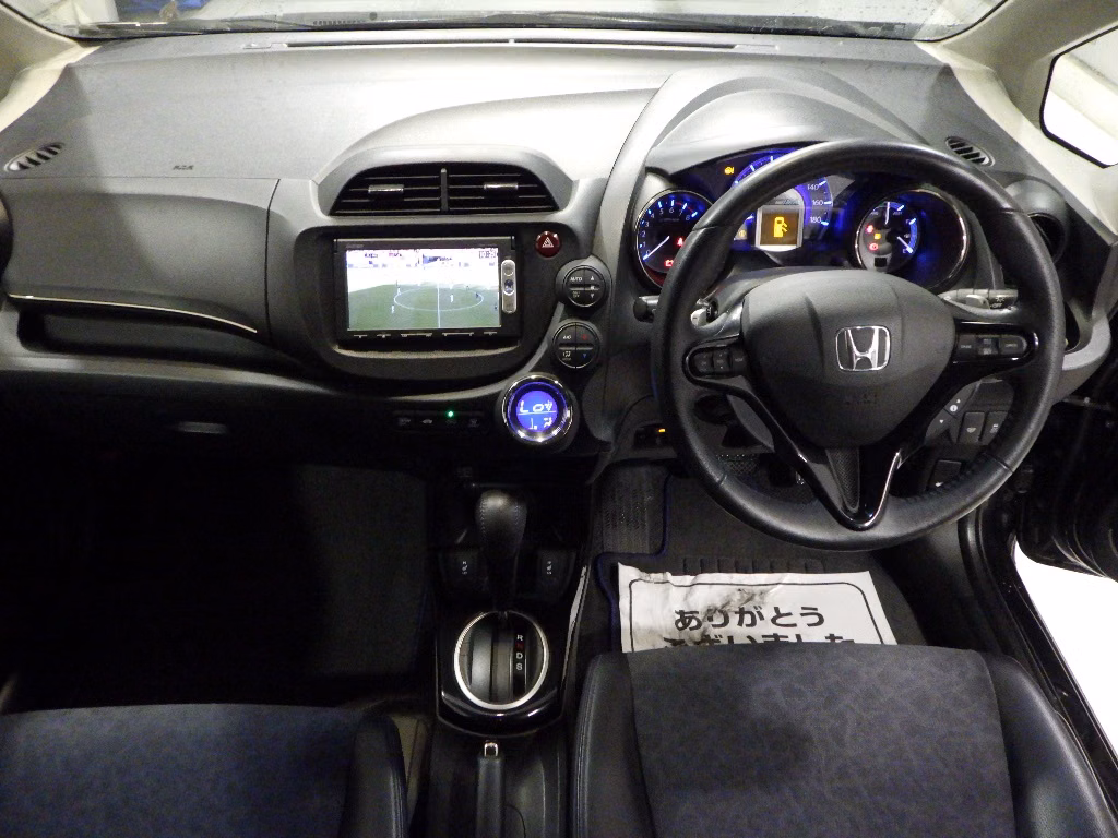 HONDA FIT SHUTTLE