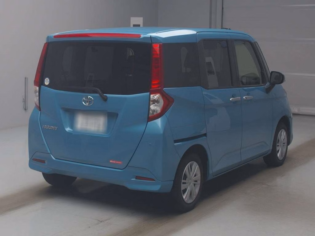 TOYOTA ROOMY