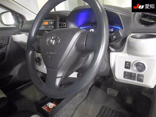 TOYOTA PIXIS EPOCH