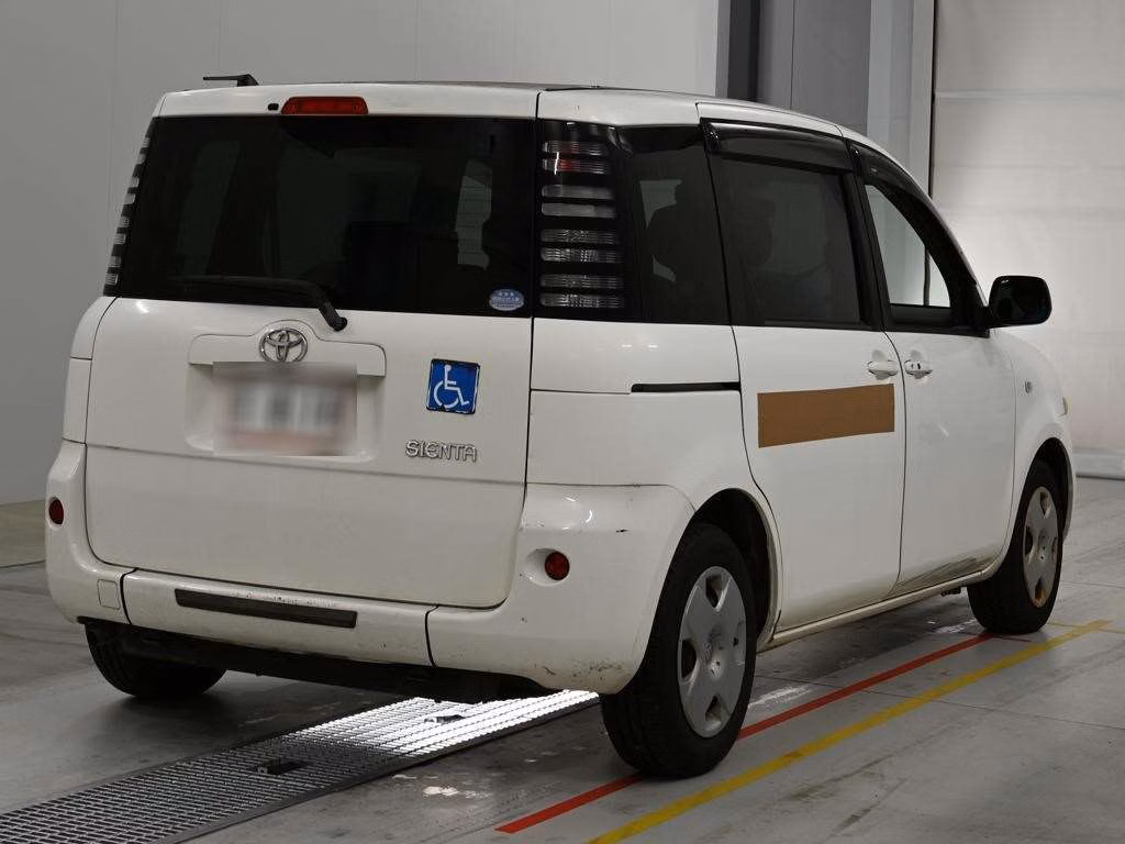 TOYOTA SIENTA