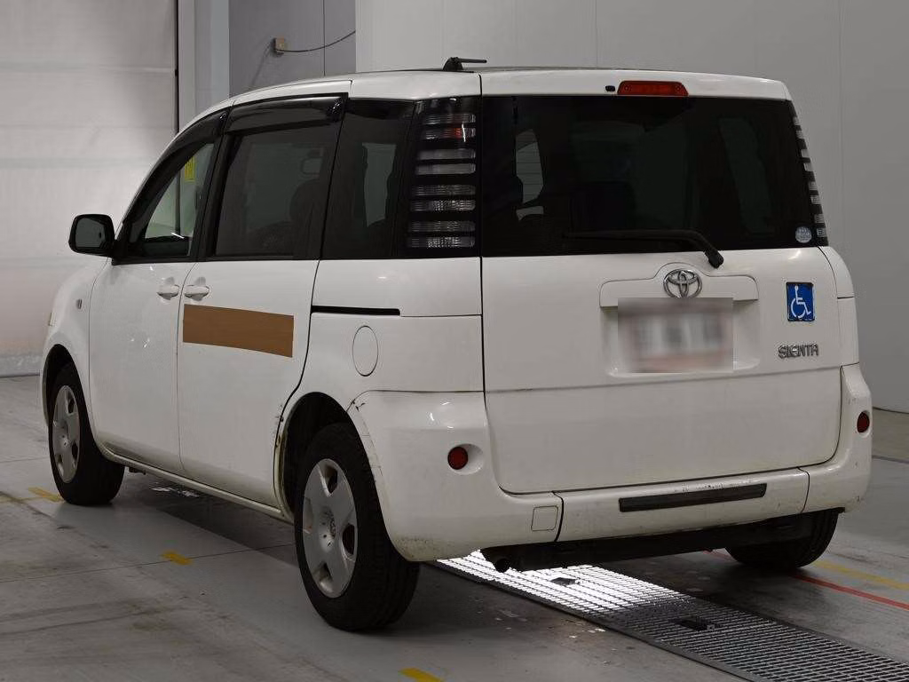 TOYOTA SIENTA