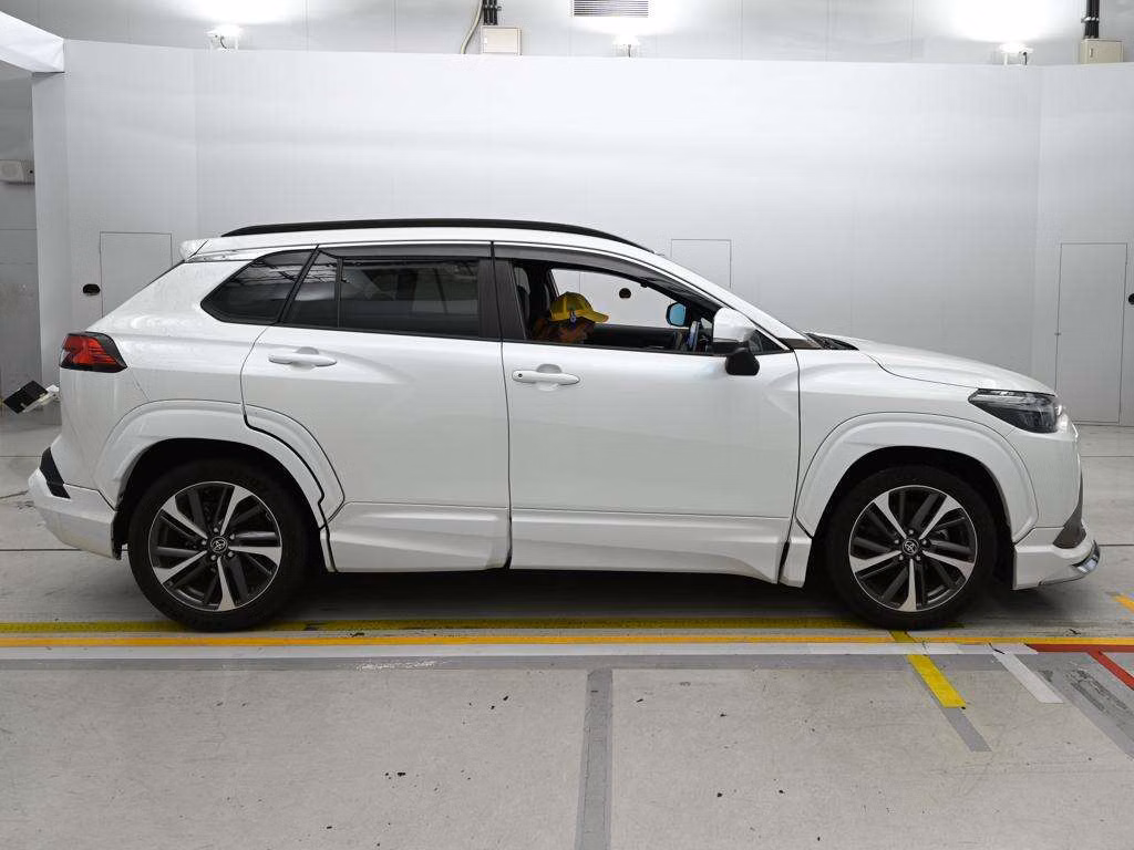 TOYOTA COROLLA CROSS