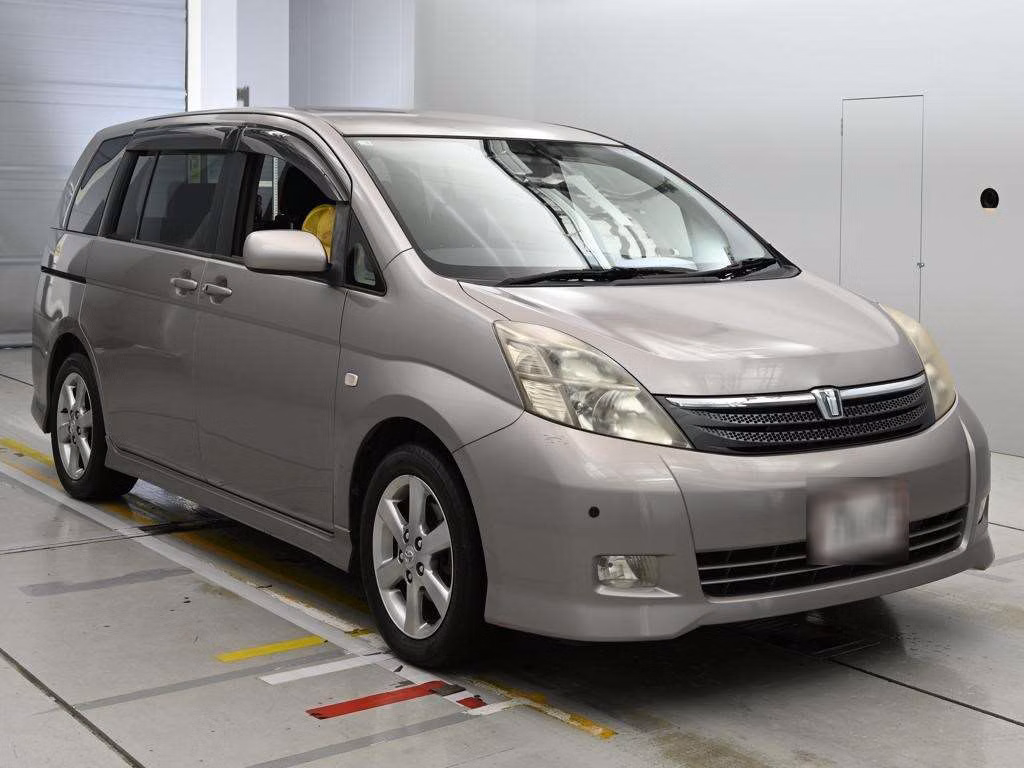 TOYOTA ISIS
