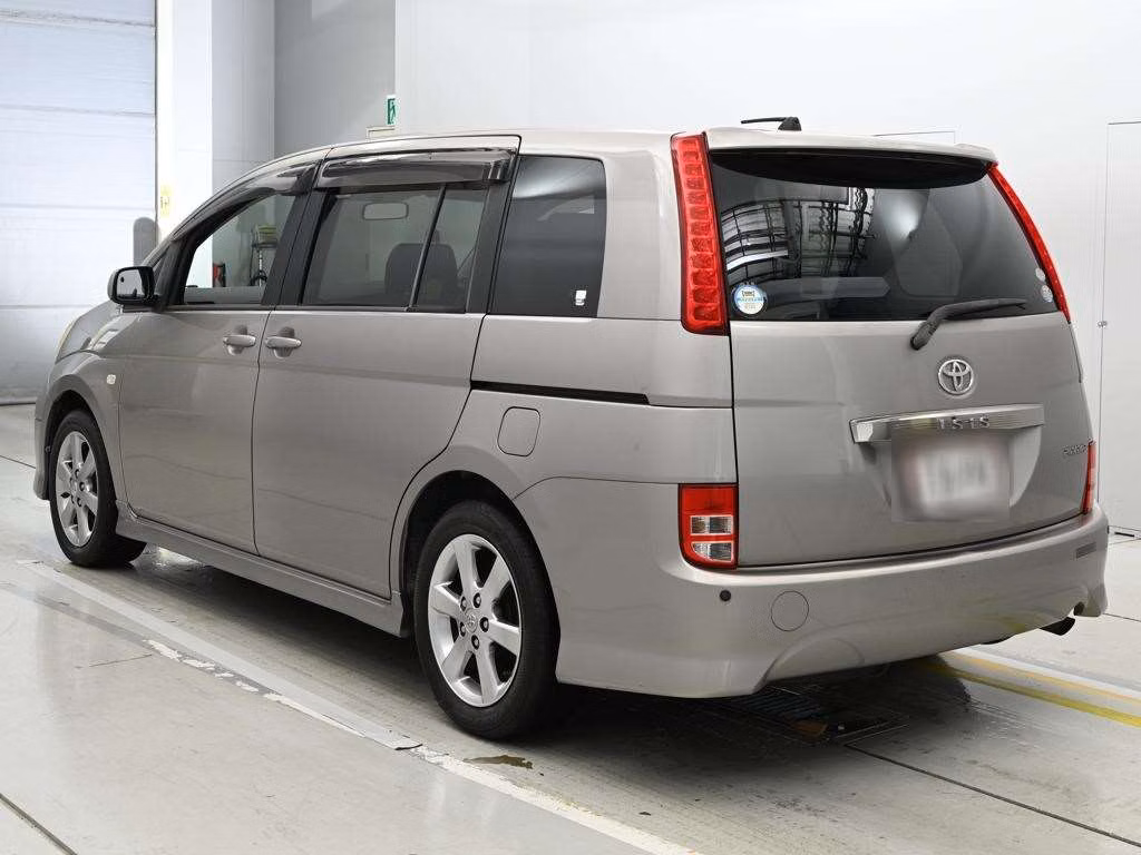 TOYOTA ISIS