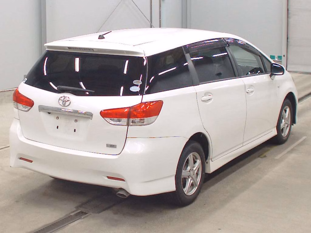 TOYOTA WISH