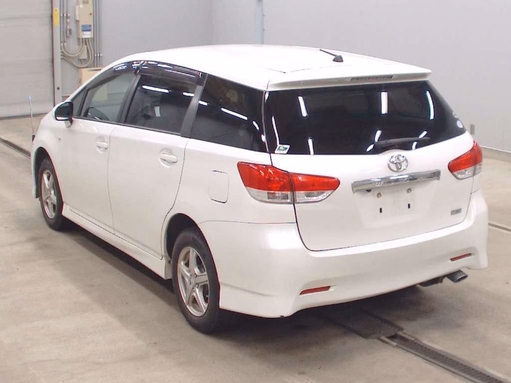 TOYOTA WISH