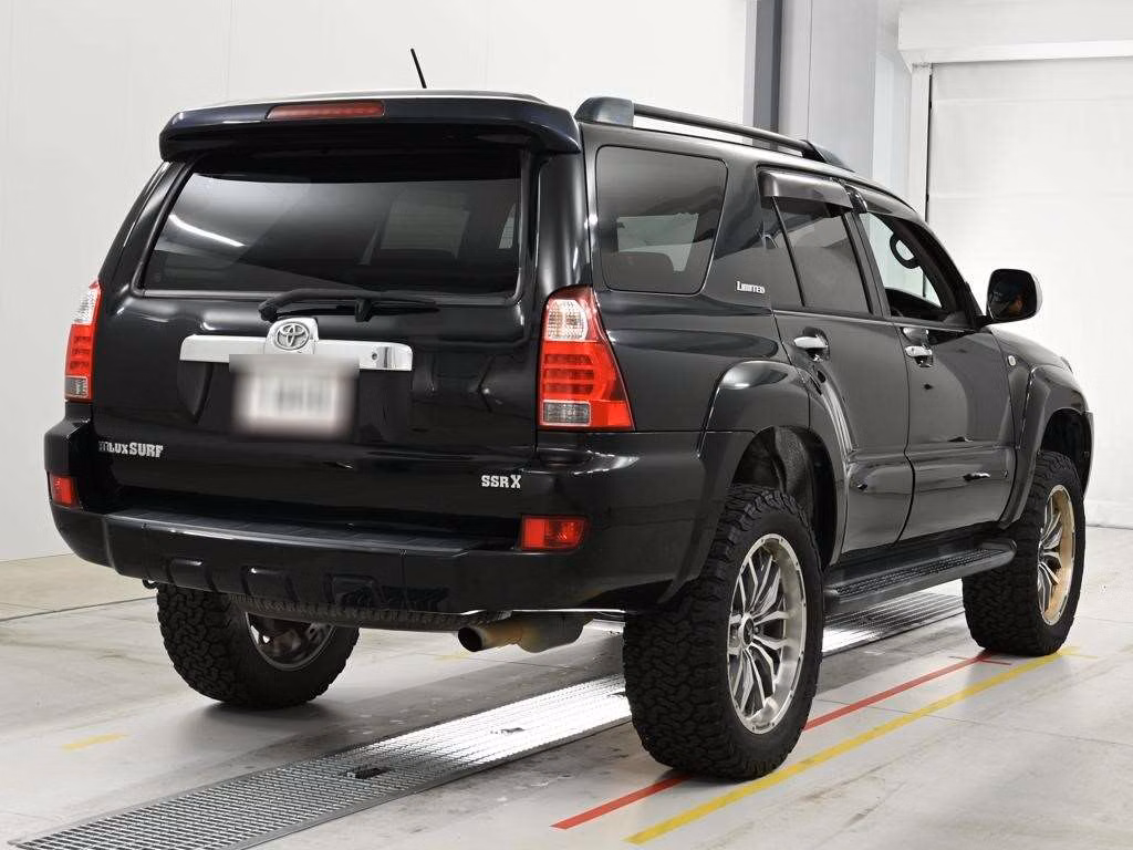 TOYOTA HILUX SURF