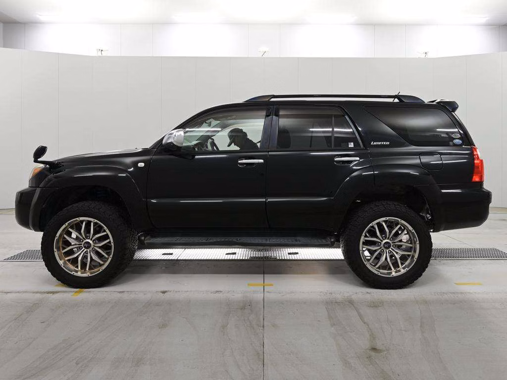TOYOTA HILUX SURF
