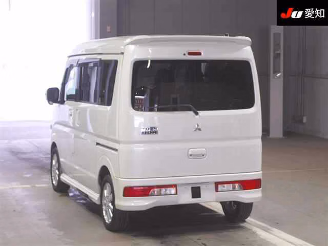 MITSUBISHI TOWN BOX
