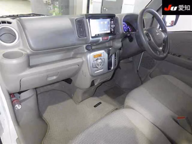 MITSUBISHI TOWN BOX