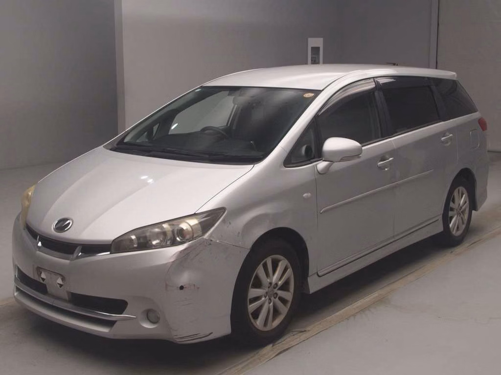 TOYOTA WISH