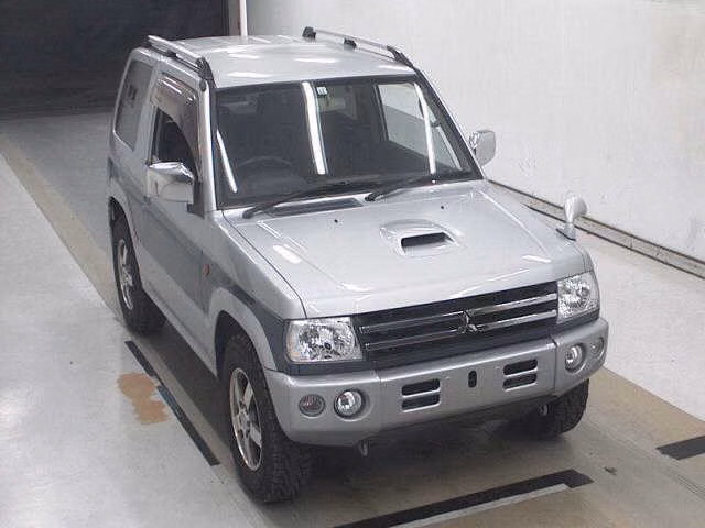MITSUBISHI PAJERO MINI