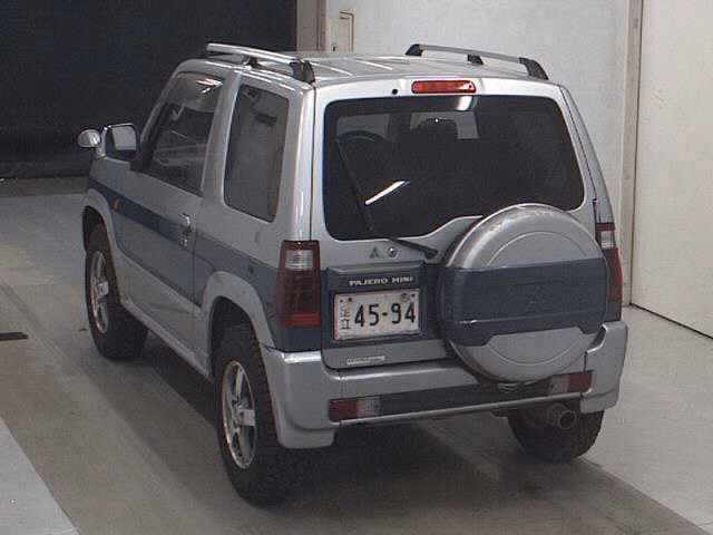 MITSUBISHI PAJERO MINI