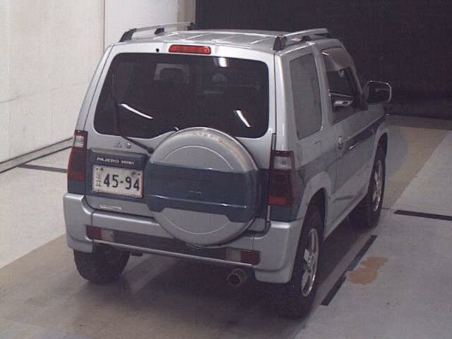 MITSUBISHI PAJERO MINI