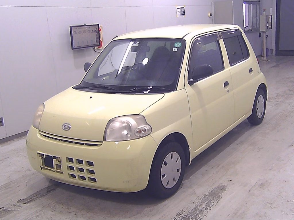 DAIHATSU ESSE
