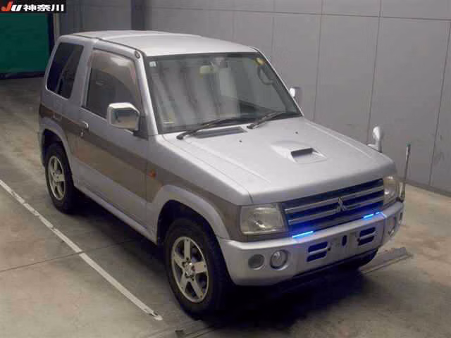 MITSUBISHI PAJERO MINI