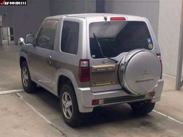 MITSUBISHI PAJERO MINI