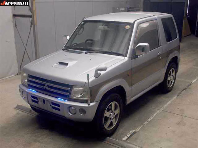 MITSUBISHI PAJERO MINI