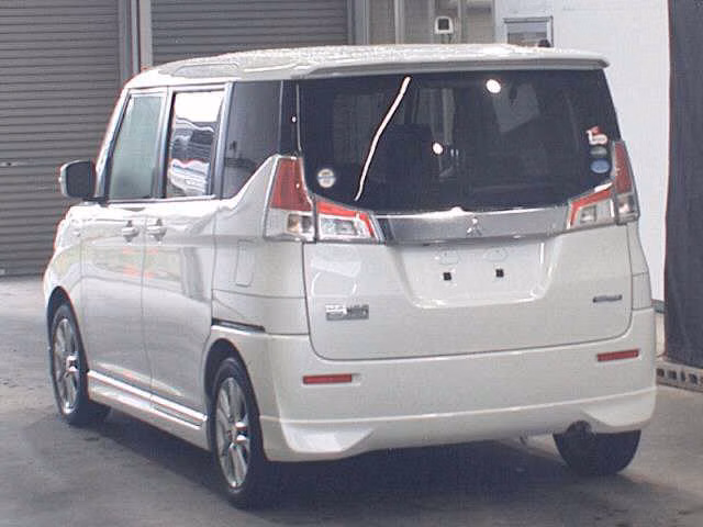 MITSUBISHI DELICA D:2