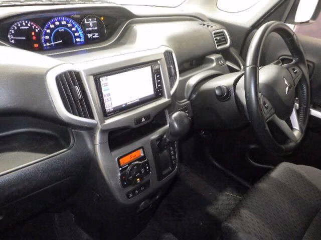 MITSUBISHI DELICA D:2