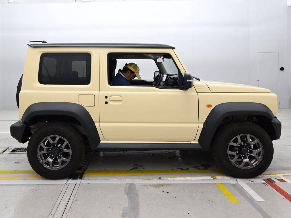 SUZUKI JIMNY SIERRA
