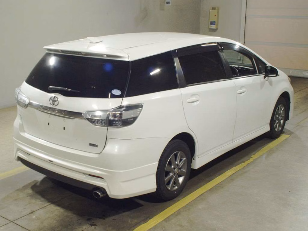 TOYOTA WISH