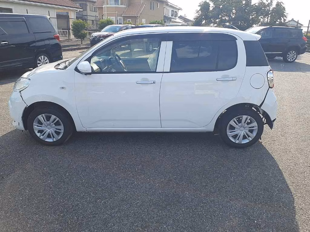 DAIHATSU BOON