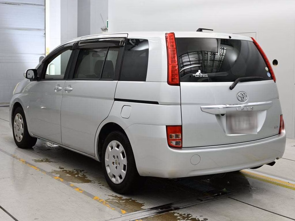 TOYOTA ISIS