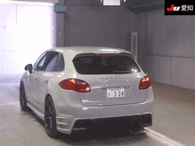 PORSCHE CAYENNE