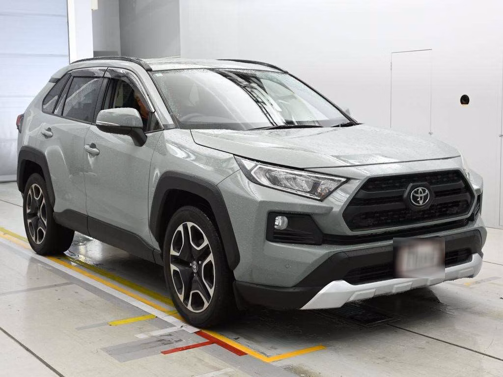 TOYOTA RAV4
