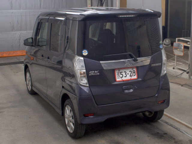 MITSUBISHI EK SPACE