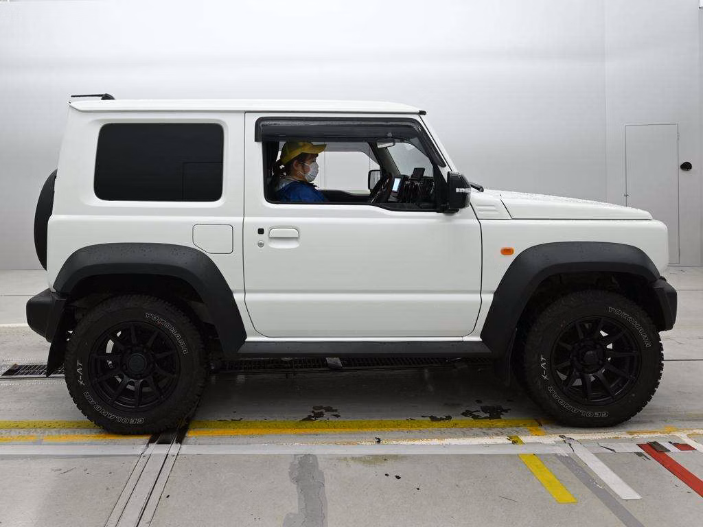 SUZUKI JIMNY SIERRA
