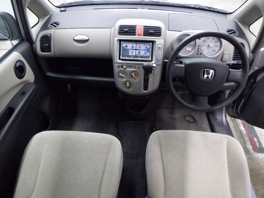 HONDA LIFE