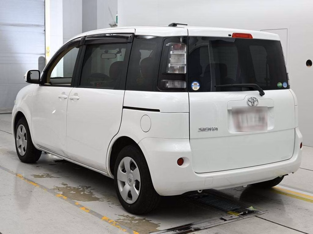 TOYOTA SIENTA