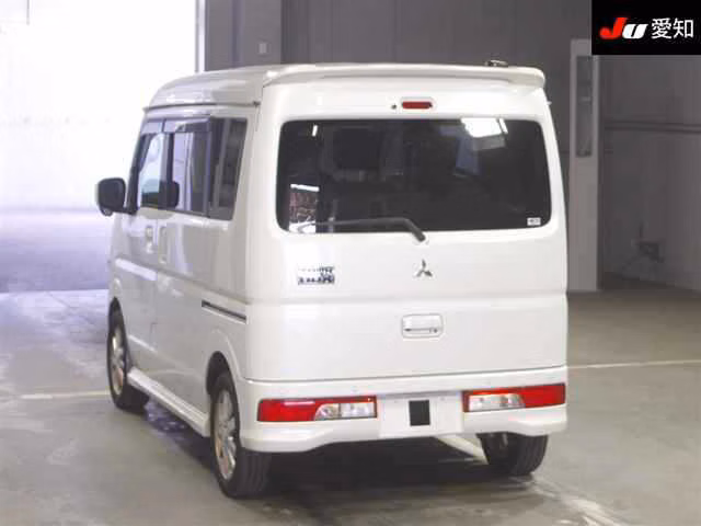 MITSUBISHI TOWN BOX