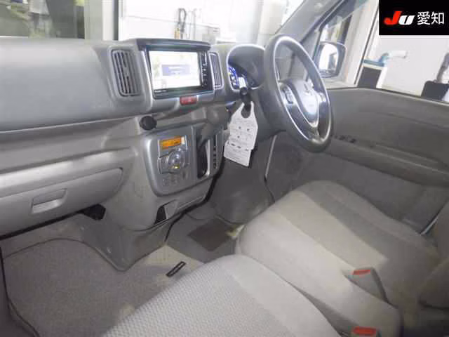 MITSUBISHI TOWN BOX