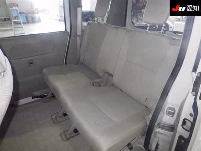 MITSUBISHI TOWN BOX