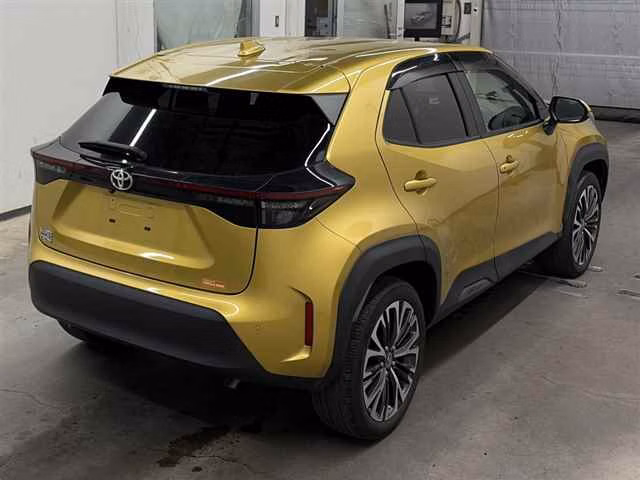 TOYOTA YARIS CROSS