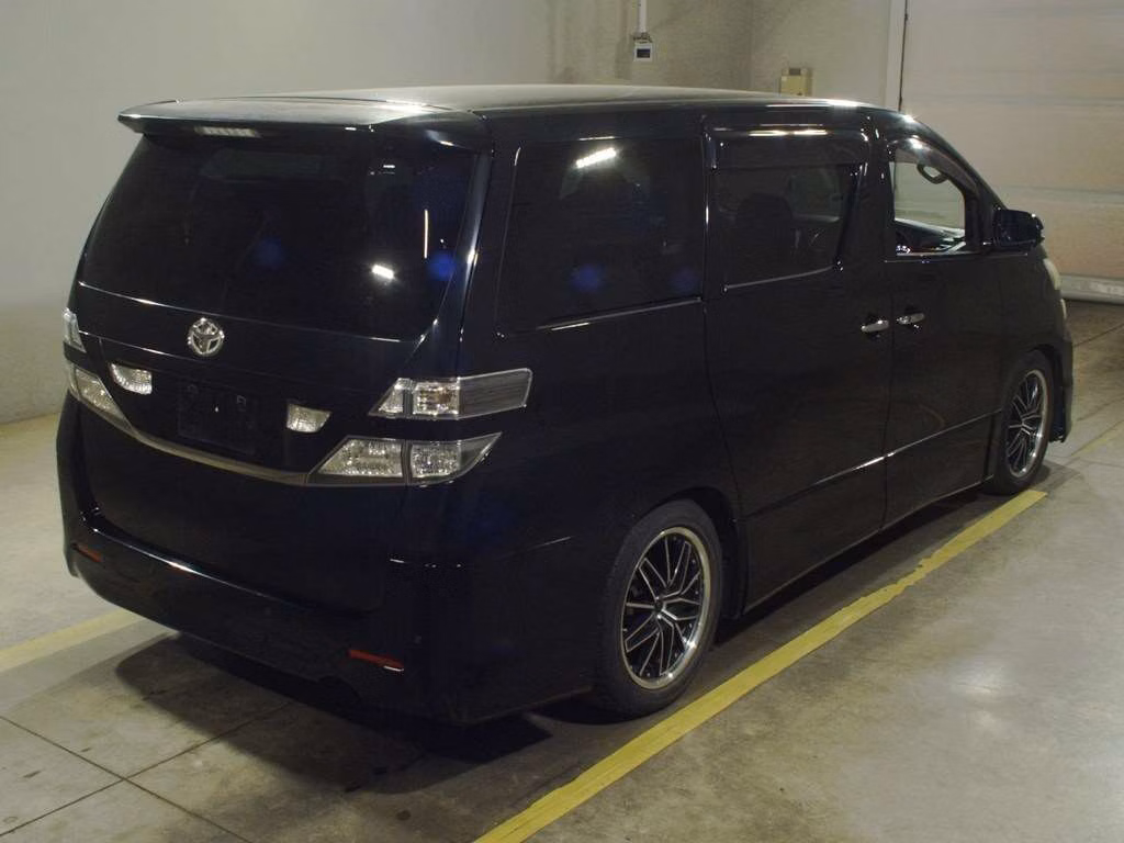 TOYOTA VELLFIRE