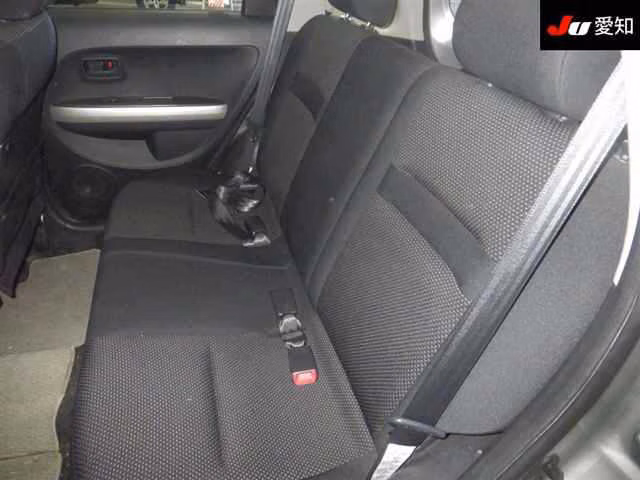 TOYOTA IST