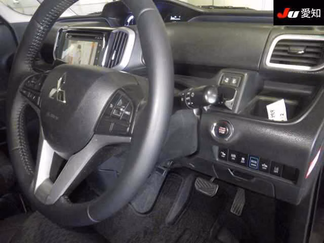 MITSUBISHI DELICA D:2