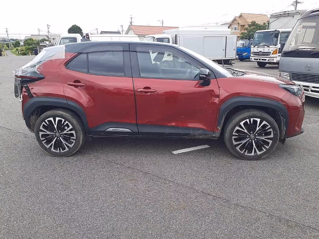 TOYOTA YARIS CROSS