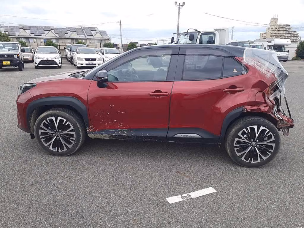 TOYOTA YARIS CROSS