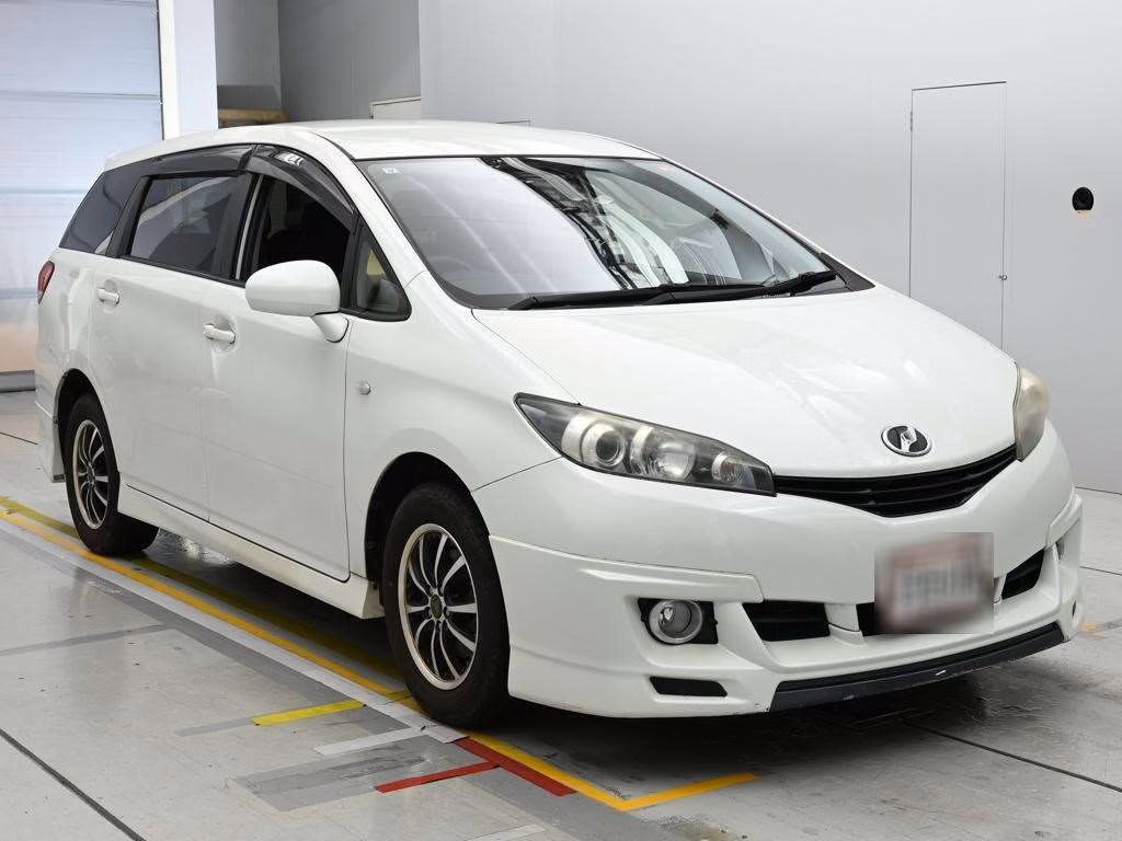 TOYOTA WISH