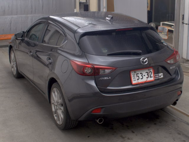 MAZDA AXELA