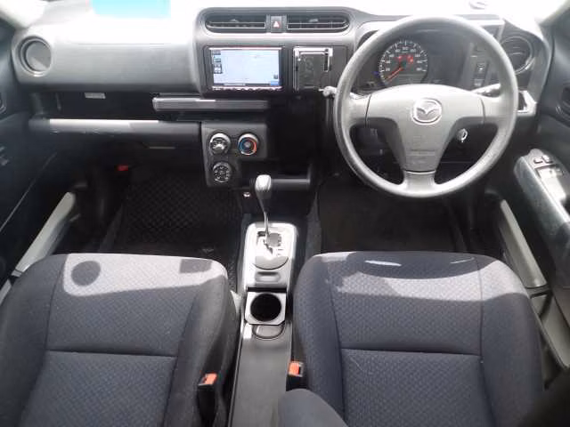 MAZDA FAMILIA