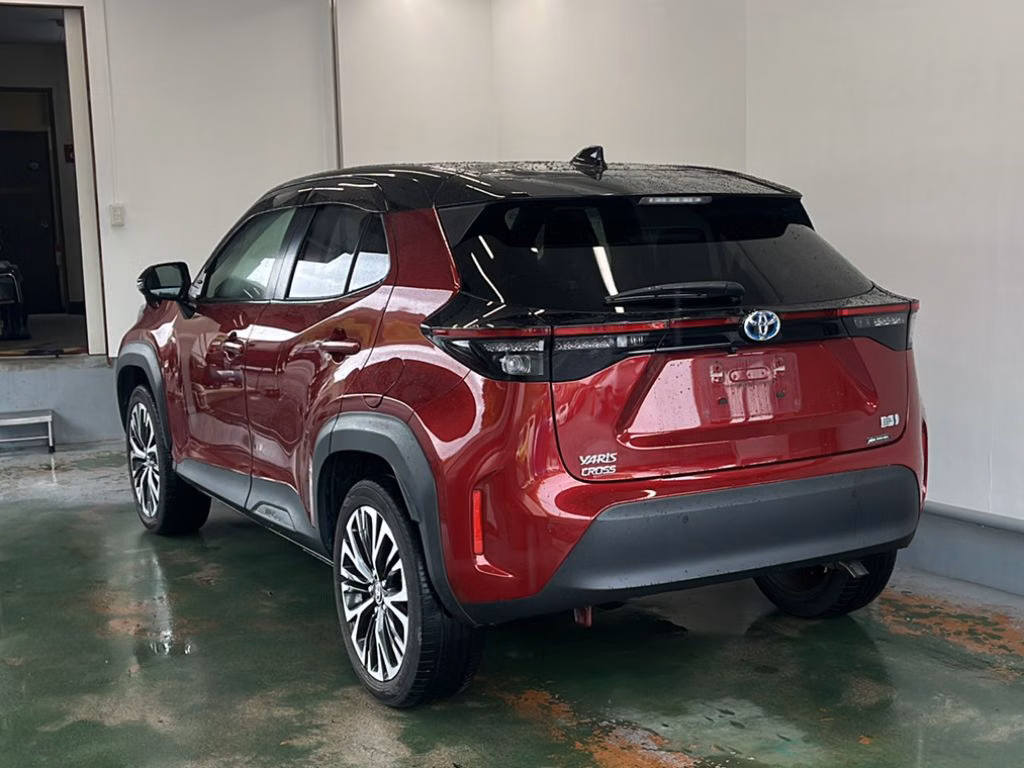 TOYOTA YARIS CROSS