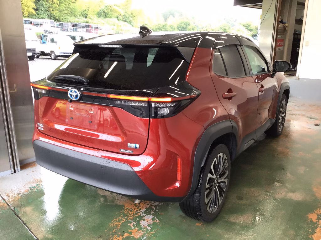 TOYOTA YARIS CROSS